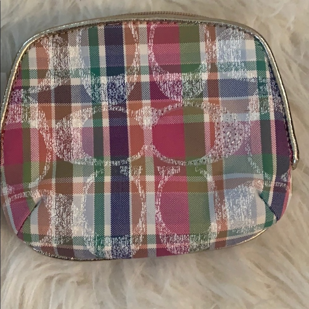 Small Coach Wallet/Purse. - Picture 2 of 8